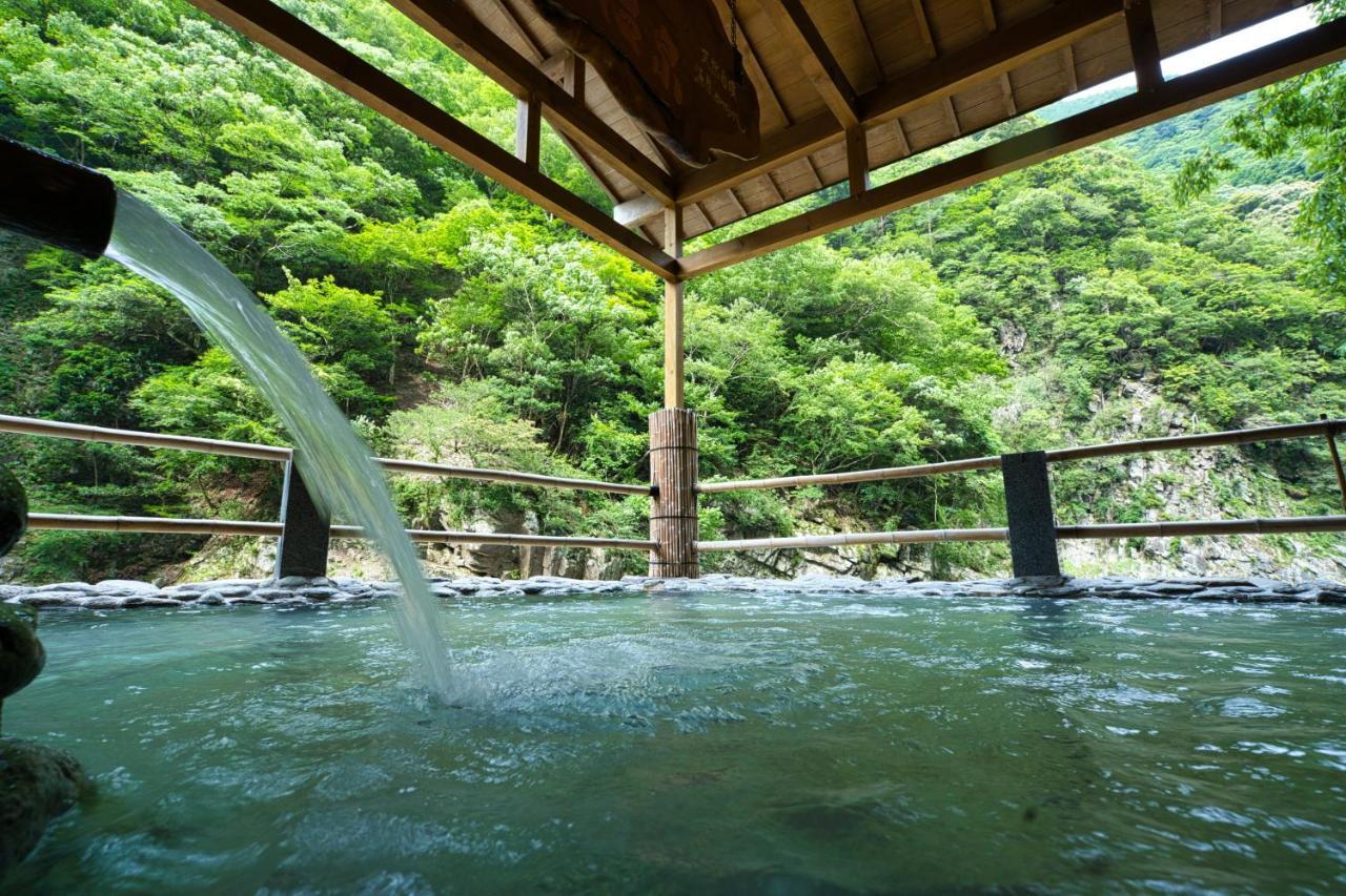 Готель Iya Onsen Мійоші Екстер'єр фото