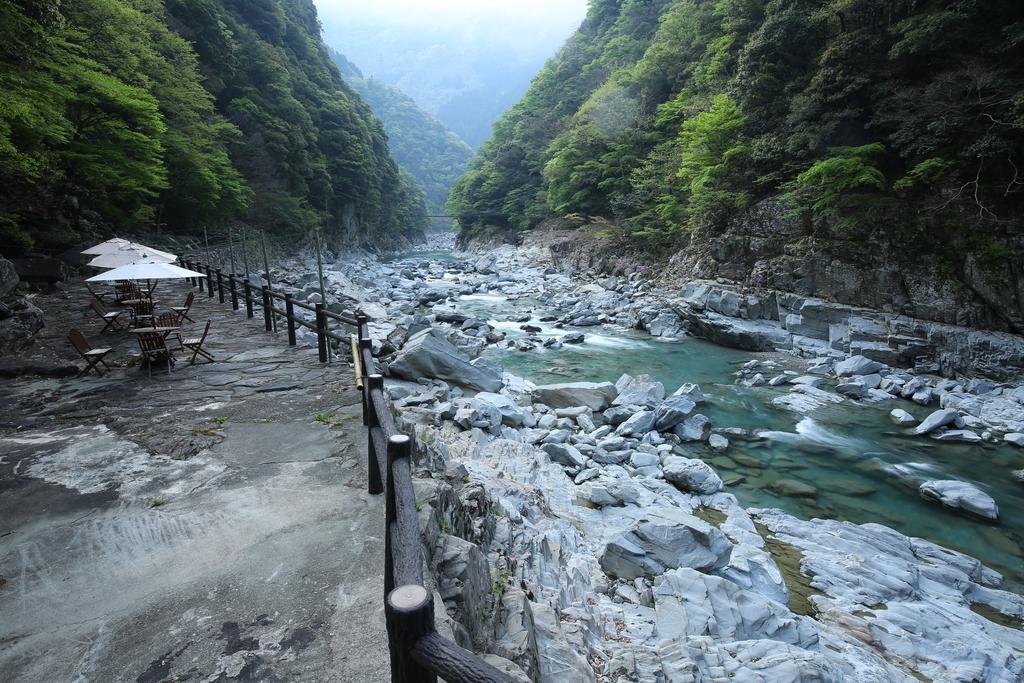 Готель Iya Onsen Мійоші Екстер'єр фото